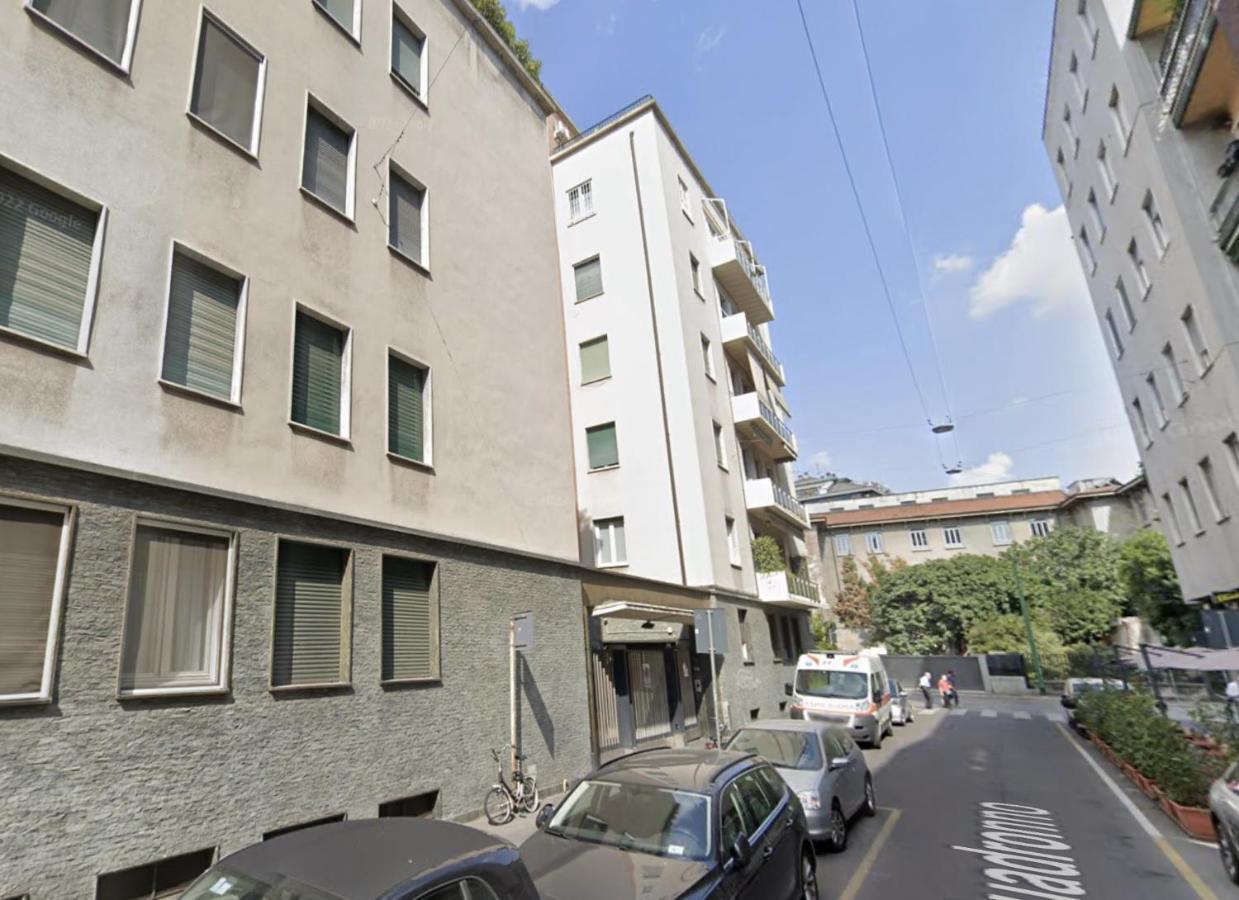 Stayeasy Quadronno33 - 3 Bedrooms, 2 Baths - Duomo Walking Distance Milán Exterior foto