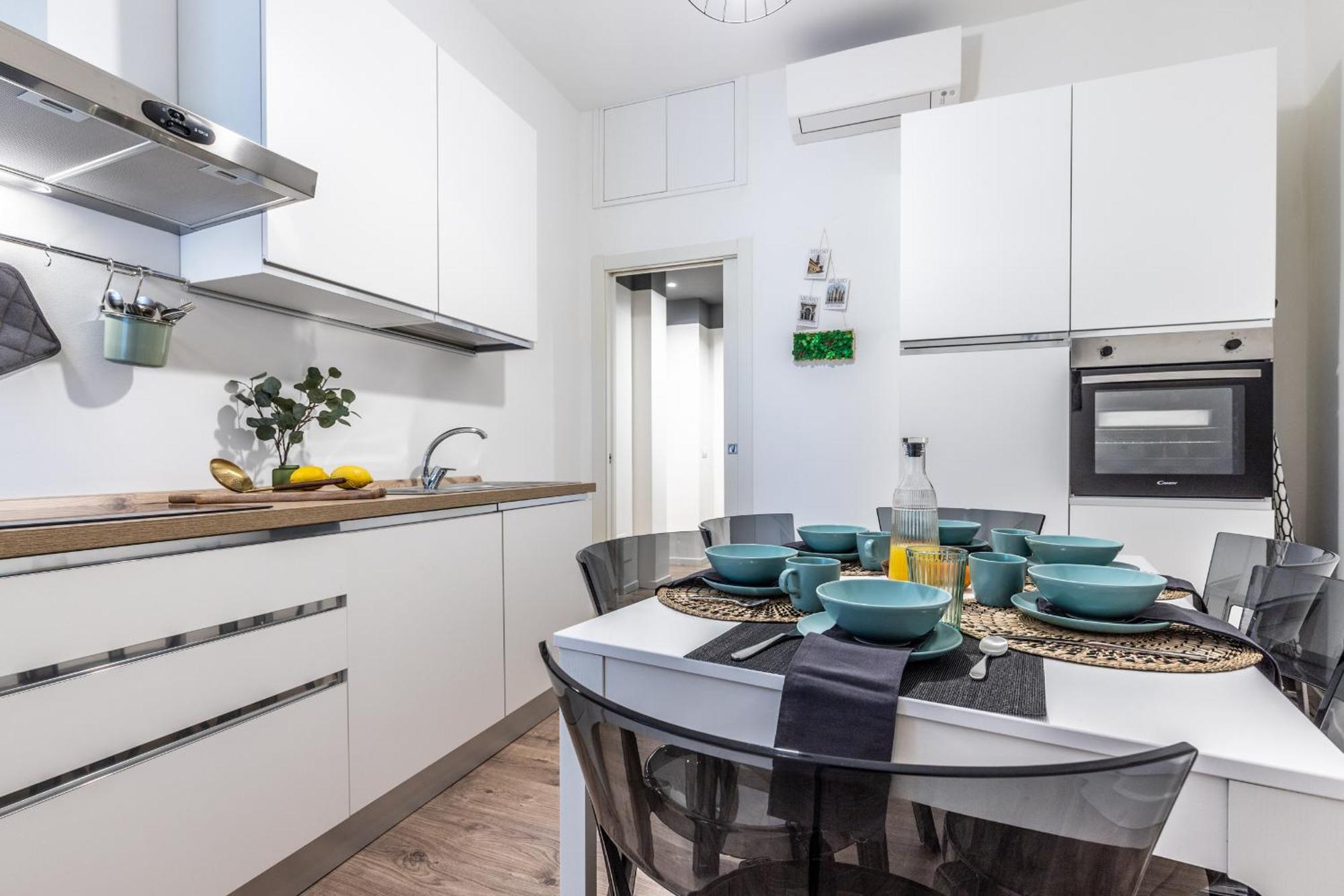 Stayeasy Quadronno33 - 3 Bedrooms, 2 Baths - Duomo Walking Distance Milán Exterior foto